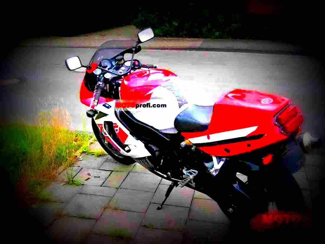 Yamaha YZF 750 R 1994 2 motorbike A4 Photo Print