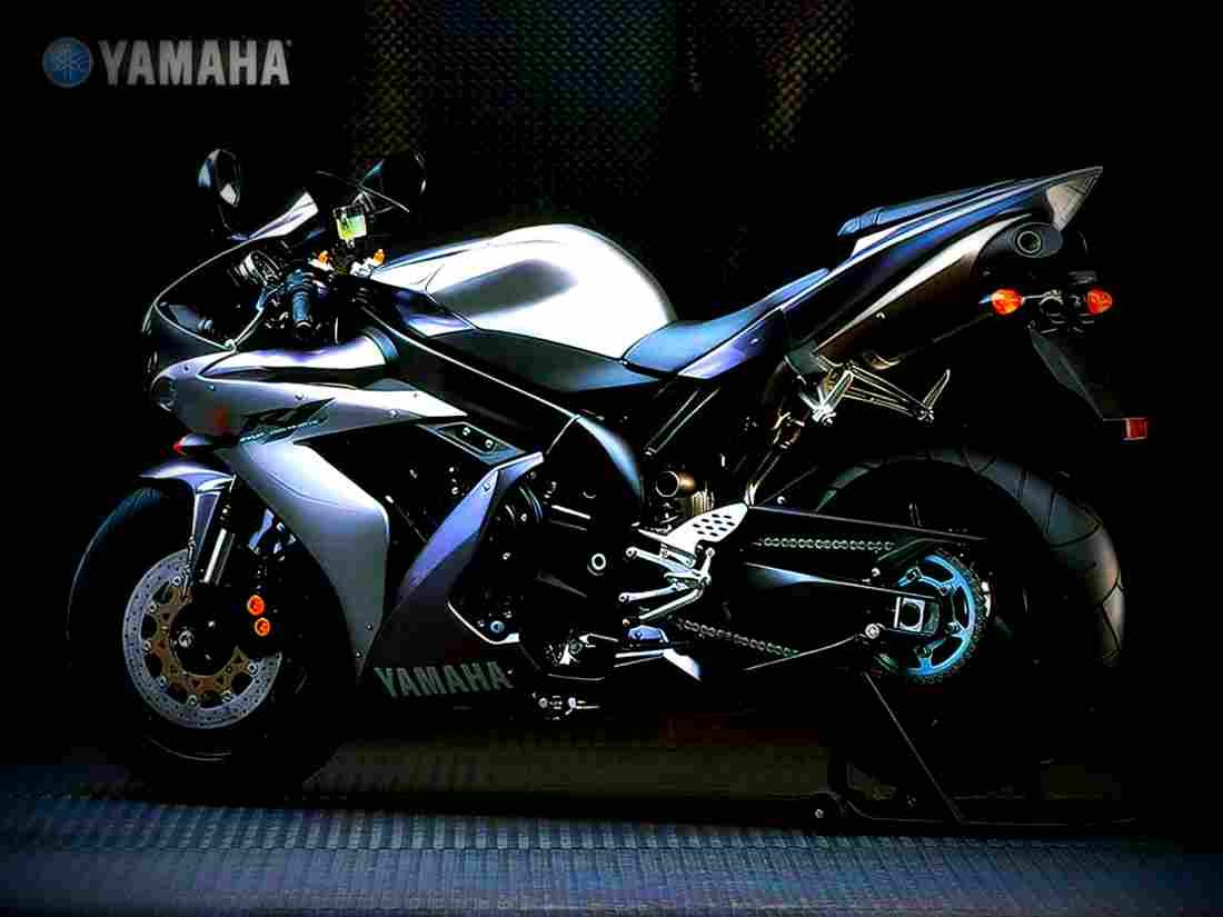 Yamaha YZF R1 2002 2 motorbike A4 Photo Print