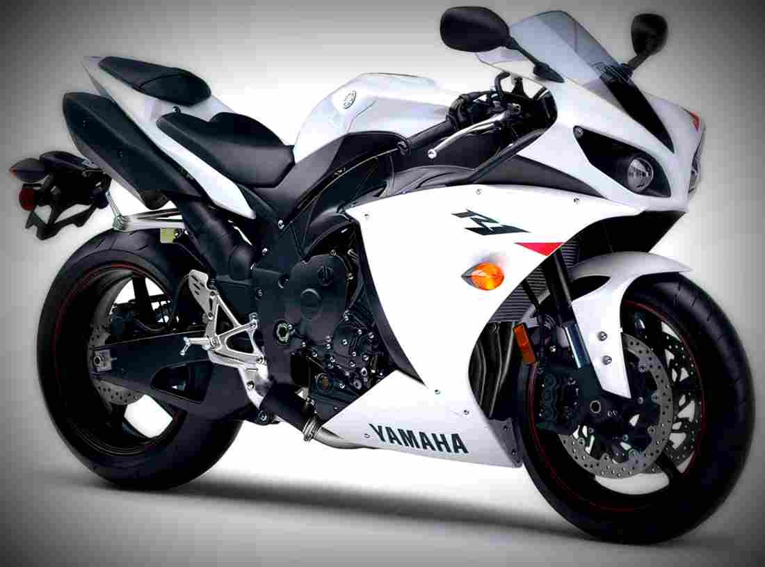 Yamaha YZF R1 2002 3 motorbike A4 Photo Print