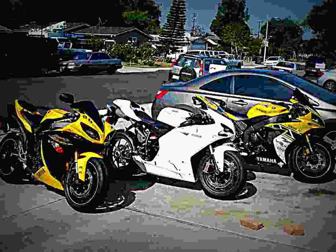 Yamaha YZF R1 2003 4 motorbike A4 Photo Print