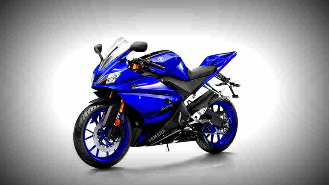 Yamaha YZF R125 2018 1 motorbike A4 Photo Print