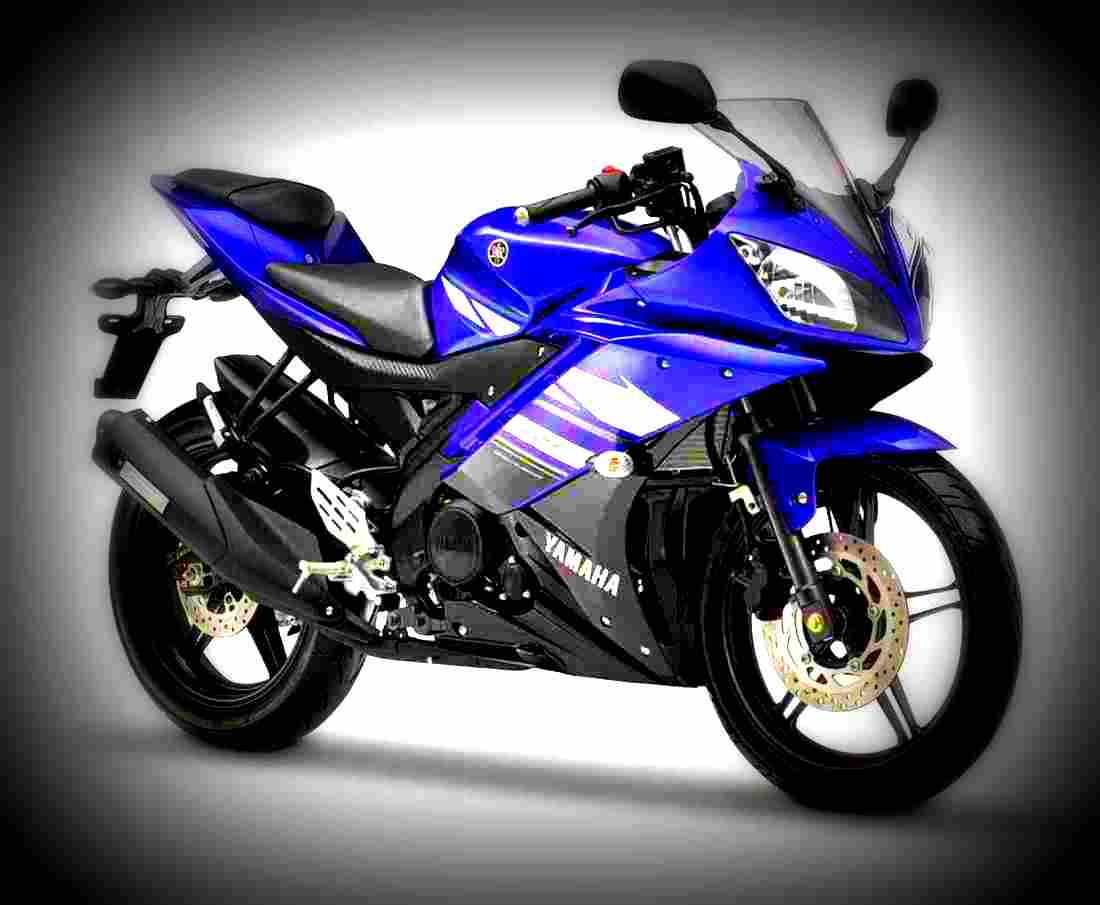 Yamaha YZF R15 YZF R15 5 motorbike A4 Photo Print
