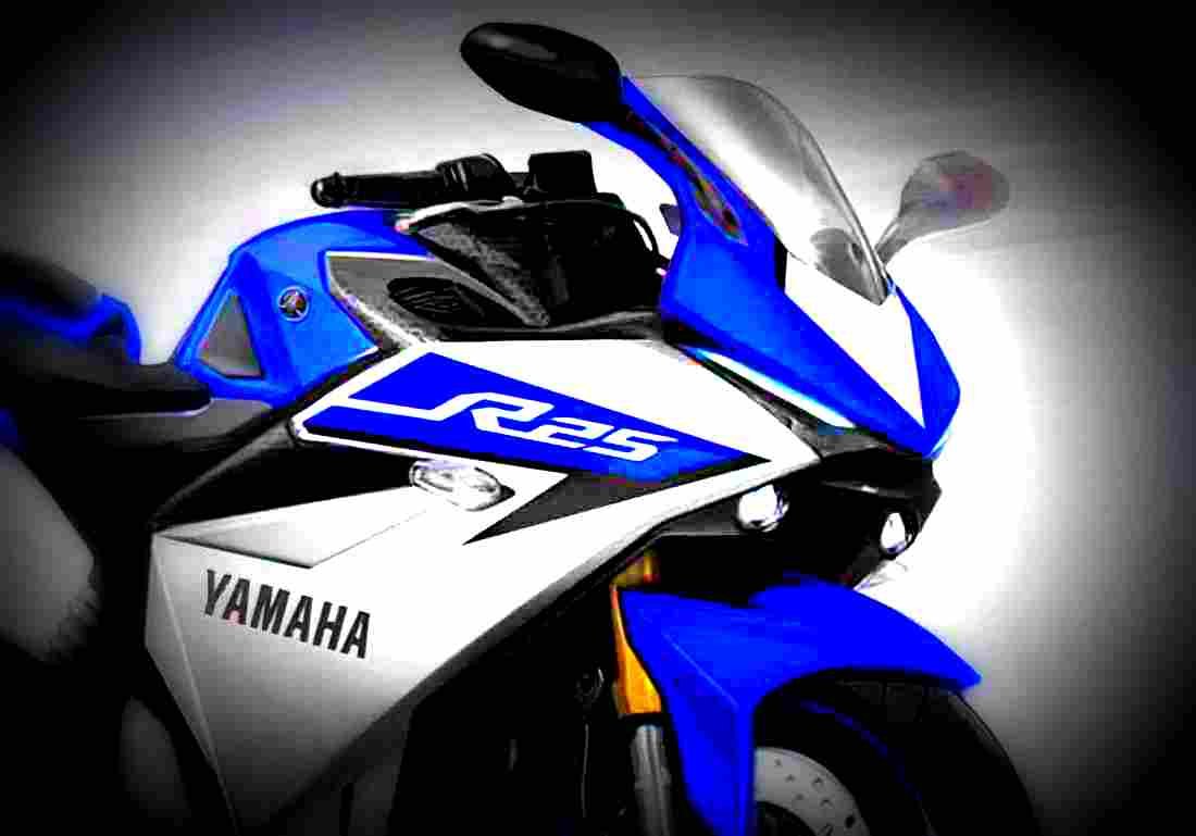 Yamaha YZF R25 2017 2 motorbike A4 Photo Print