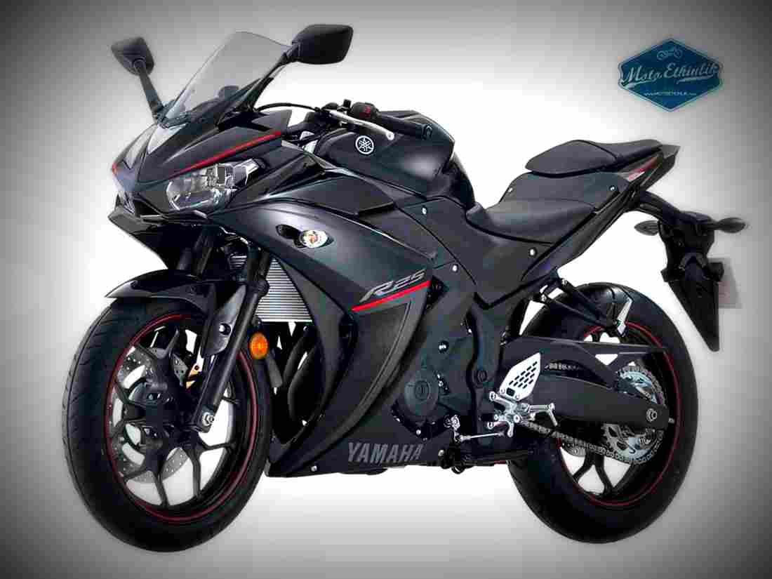 Yamaha YZF R25 2018 1 motorbike A4 Photo Print