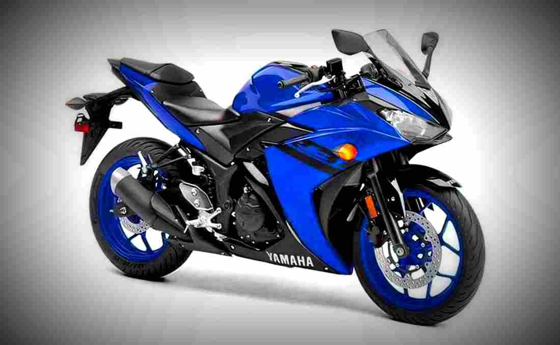 Yamaha YZF R3 2018 3 motorbike A4 Photo Print