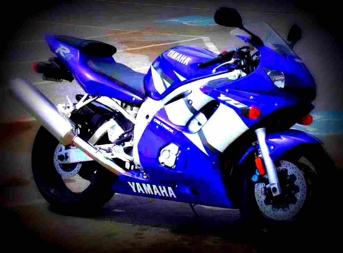 Yamaha YZF R6 2002 1 motorbike A4 Photo Print