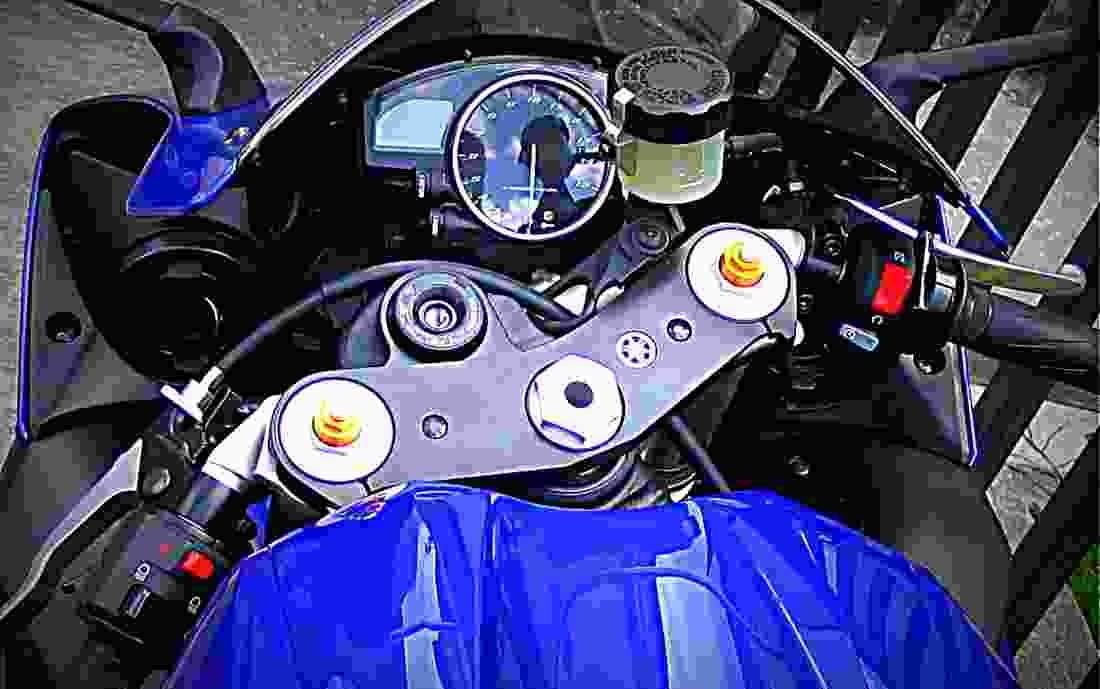 Yamaha YZF R7 2001 1 motorbike A4 Photo Print