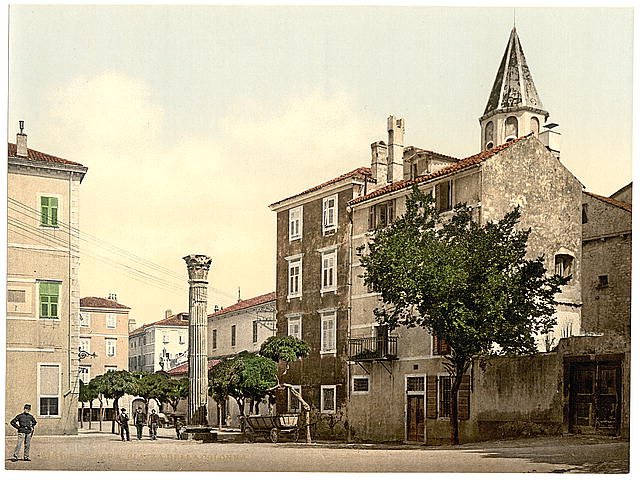 Zara Colonna Square Dalmatia Vintage A4 Photo Print
