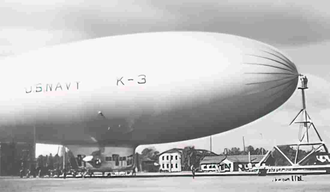 Zeppelin Airship 082 A4 Photo Print
