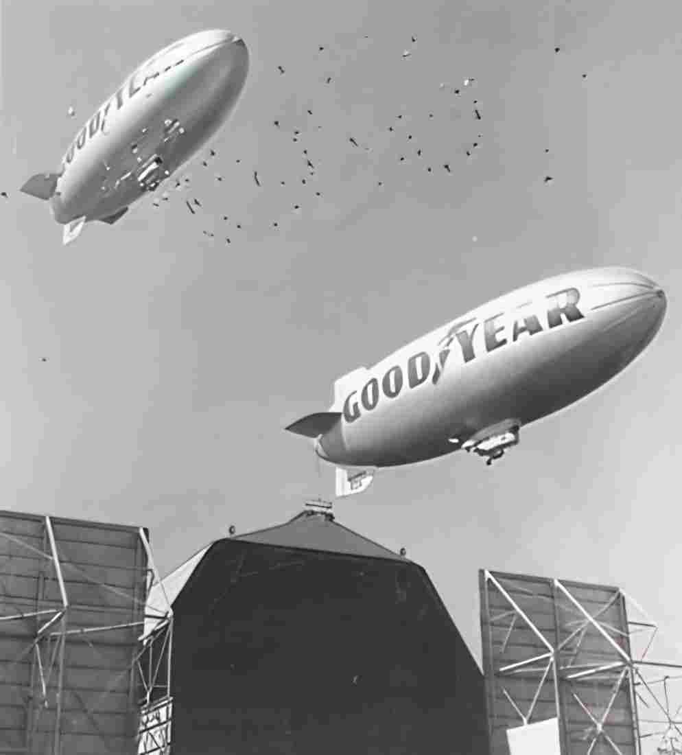 Zeppelin Airship 086 A4 Photo Print