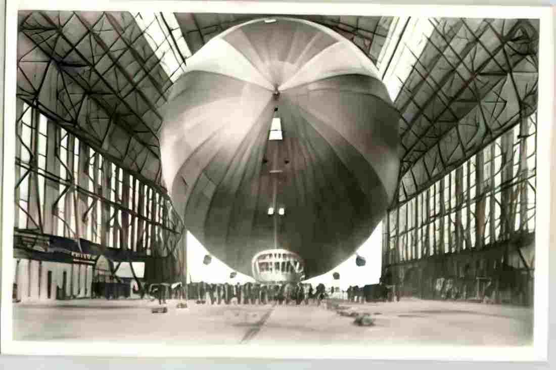 Zeppelin Airship 095 A4 Photo Print