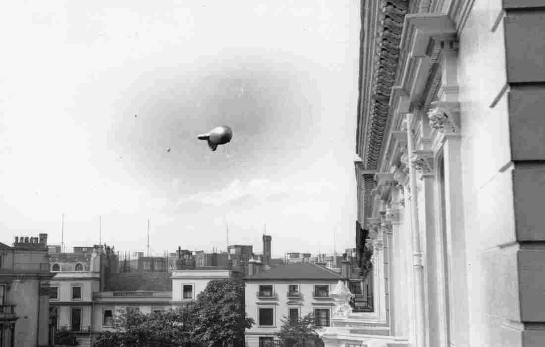 Zeppelin Airship 260 A4 Photo Print