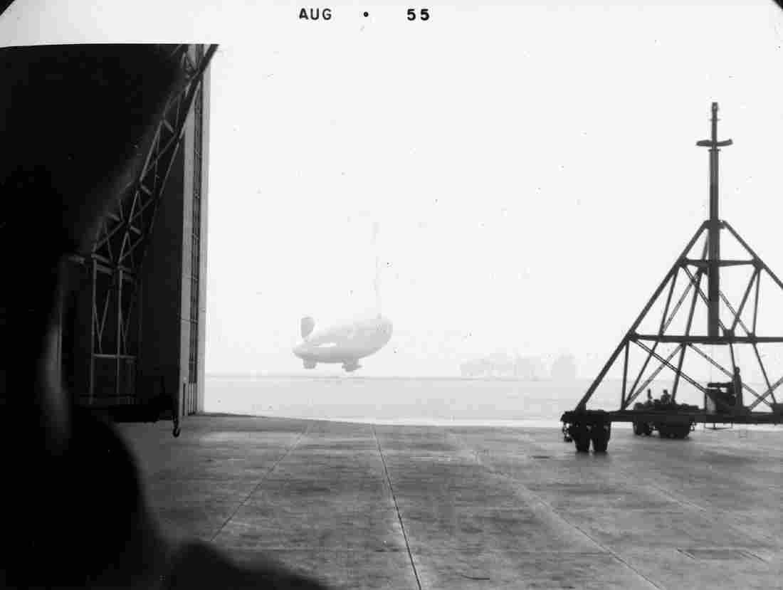 Zeppelin Airship 294 A4 Photo Print
