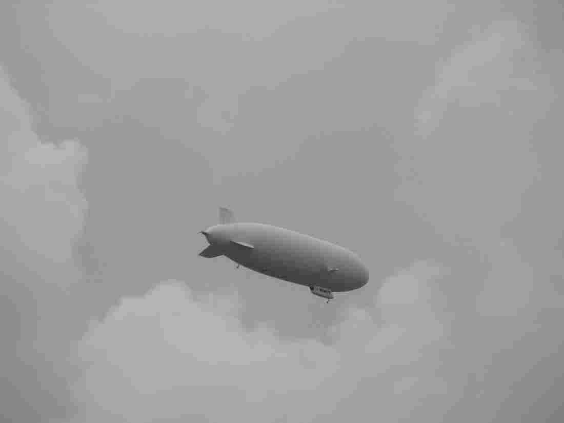 Zeppelin Airship 382 A4 Photo Print