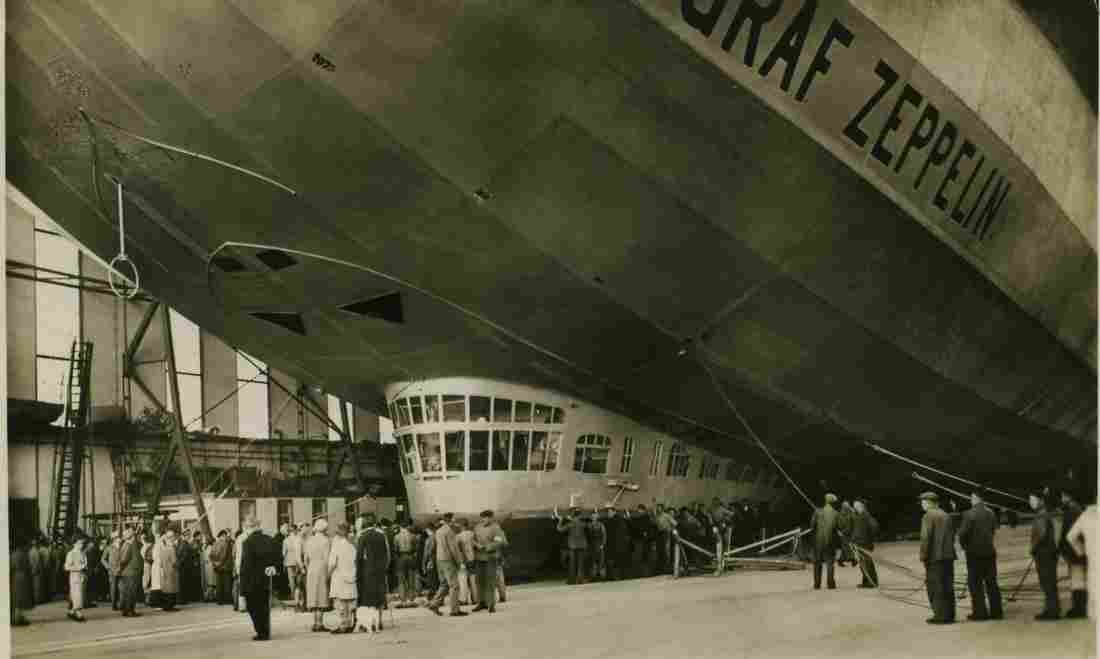Zeppelin Airship 449 A4 Photo Print