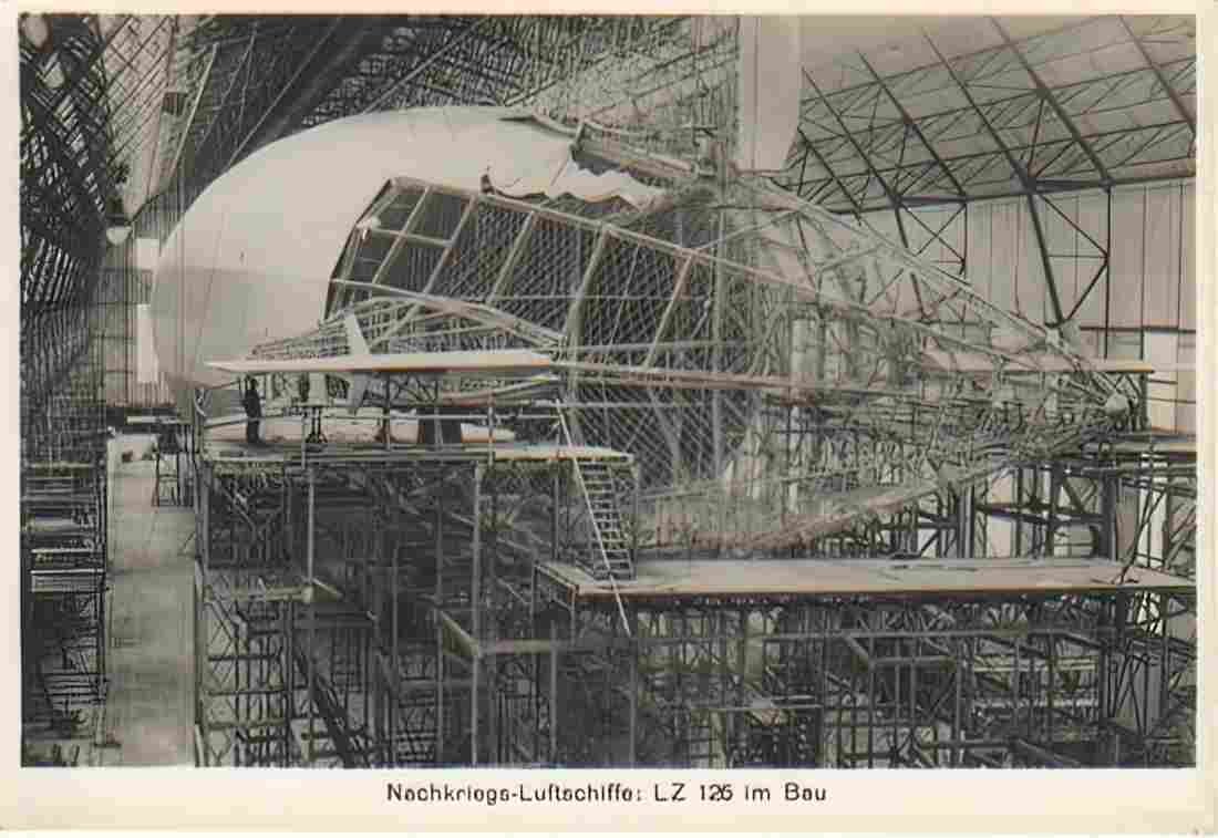 Zeppelin Airship 47 A4 Photo Print