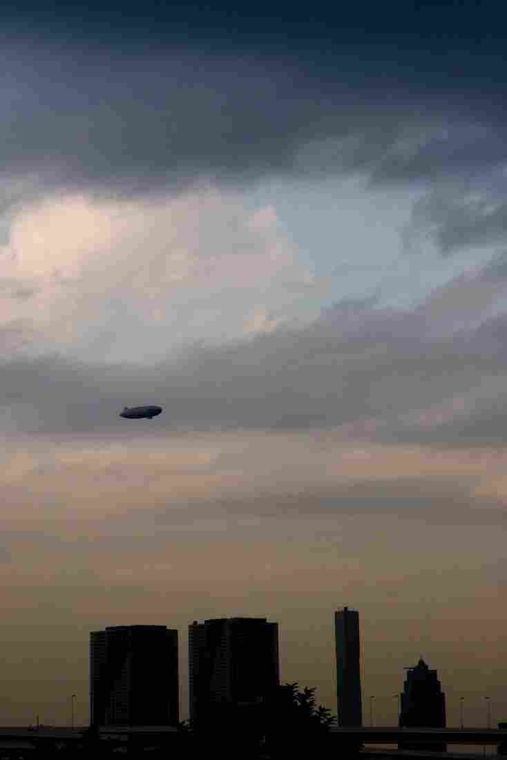 Zeppelin Airship 482 A4 Photo Print