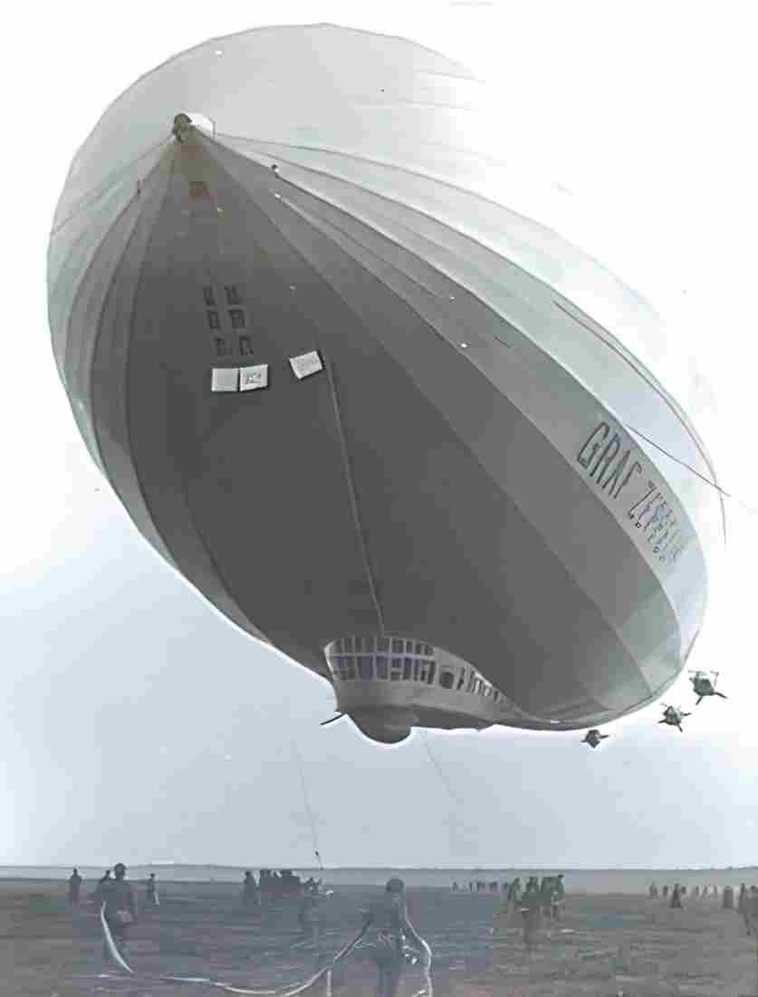 Zeppelin Airship 484 A4 Photo Print