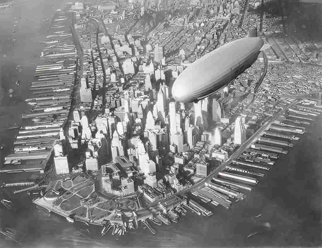 Zeppelin Airship 491 A4 Photo Print
