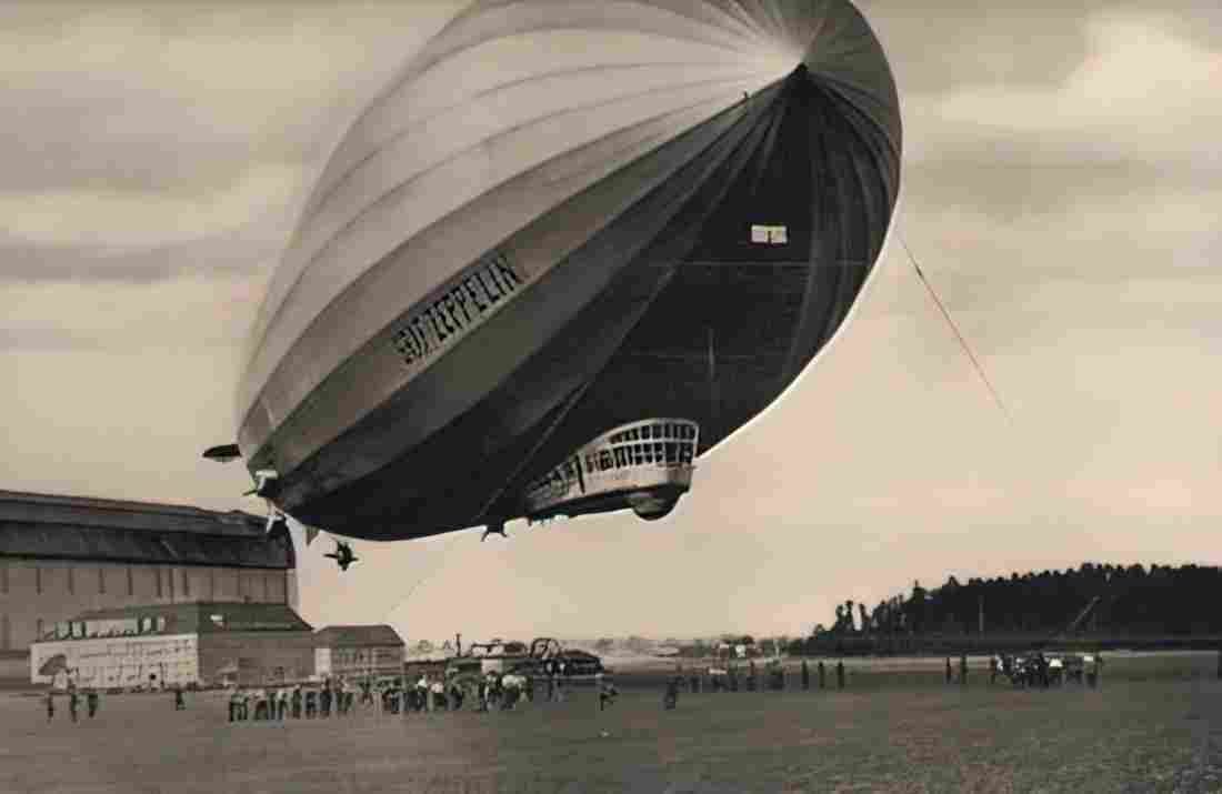 Zeppelin Airship 50 A4 Photo Print