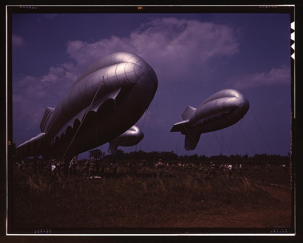 Zeppelin Airship 522 A4 Photo Print