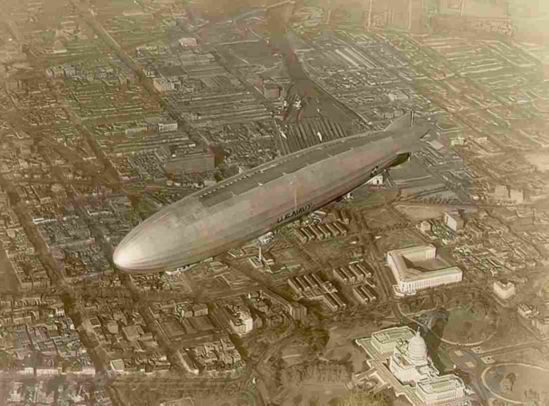 Zeppelin Airship 578 A4 Photo Print