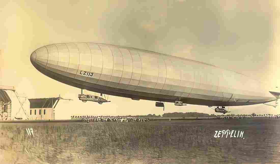 Zeppelin Airship 58 A4 Photo Print