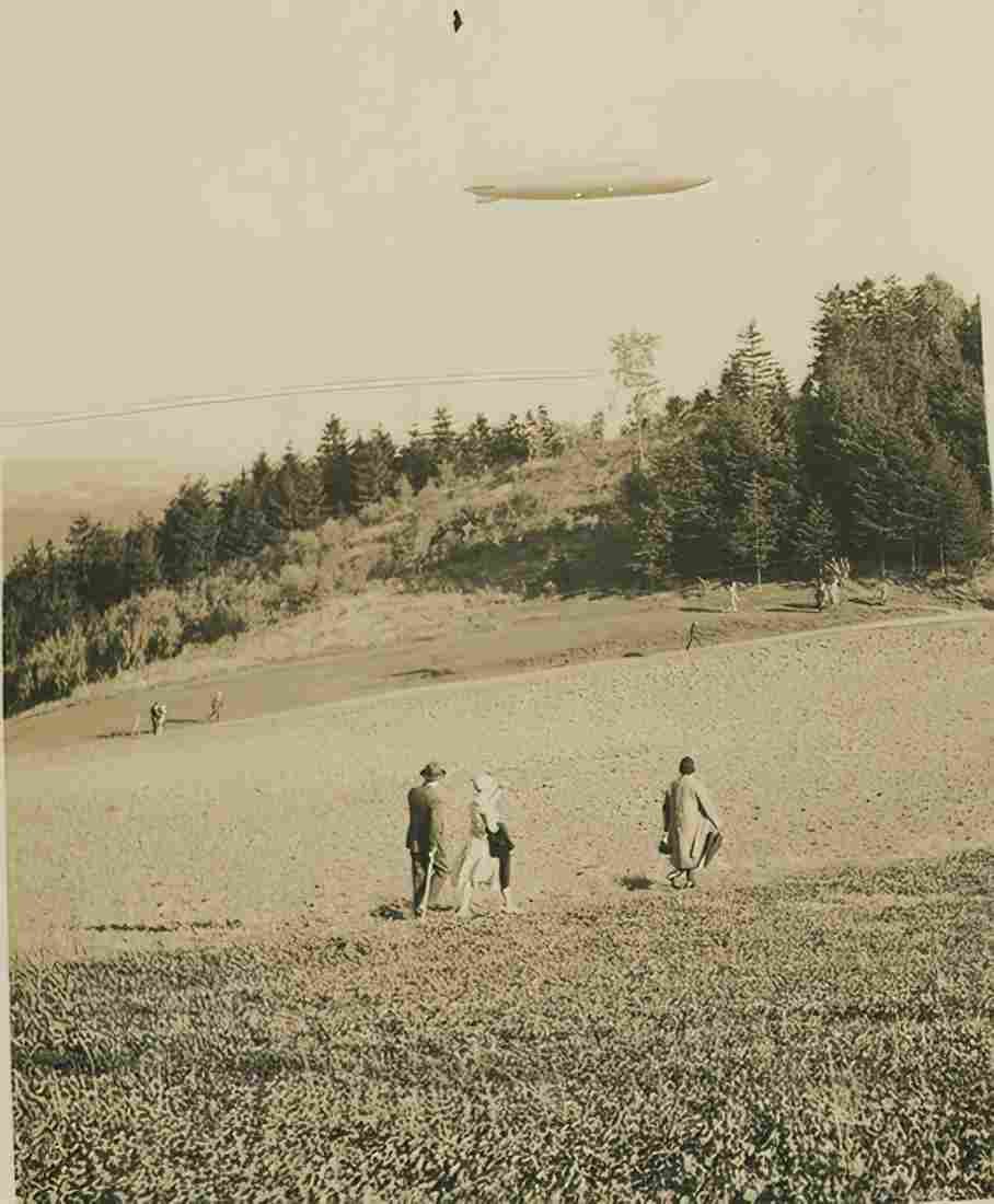 Zeppelin Airship 601 A4 Photo Print
