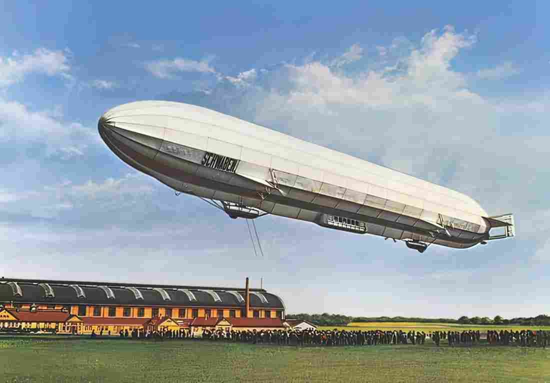 Zeppelin Airship 605 A4 Photo Print
