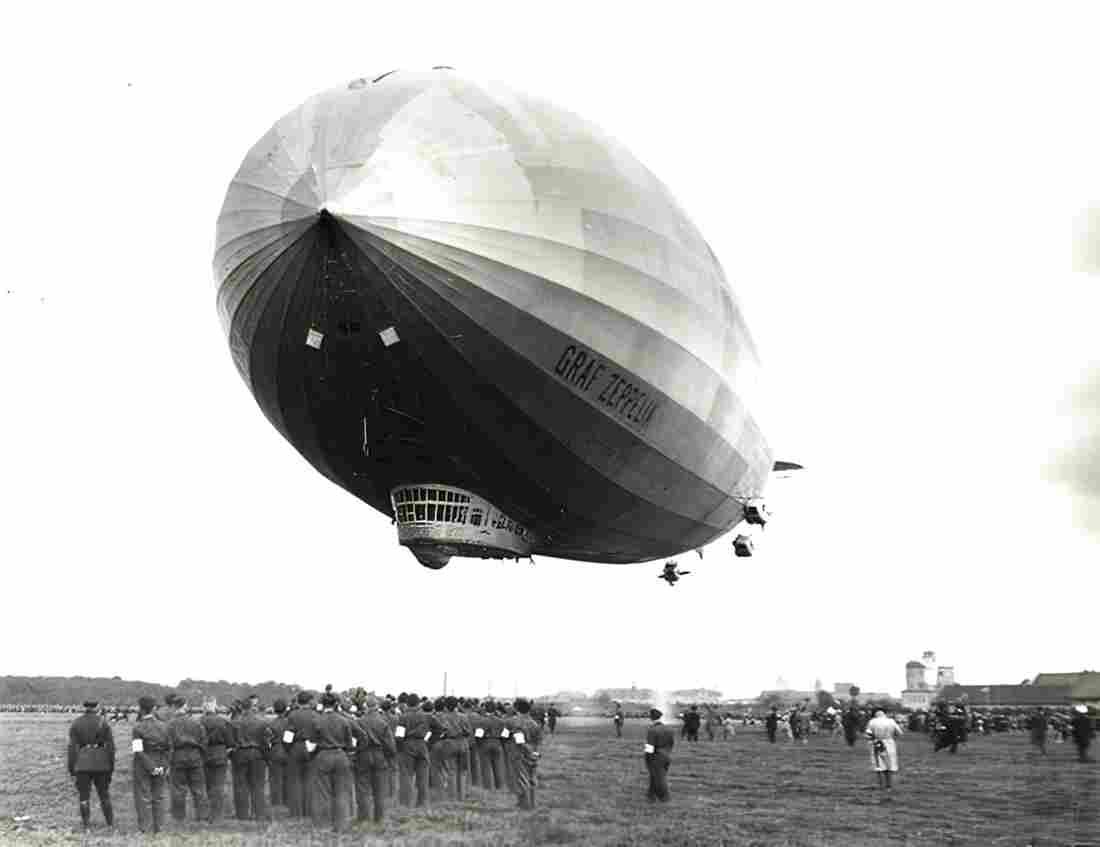 Zeppelin Airship 626 A4 Photo Print