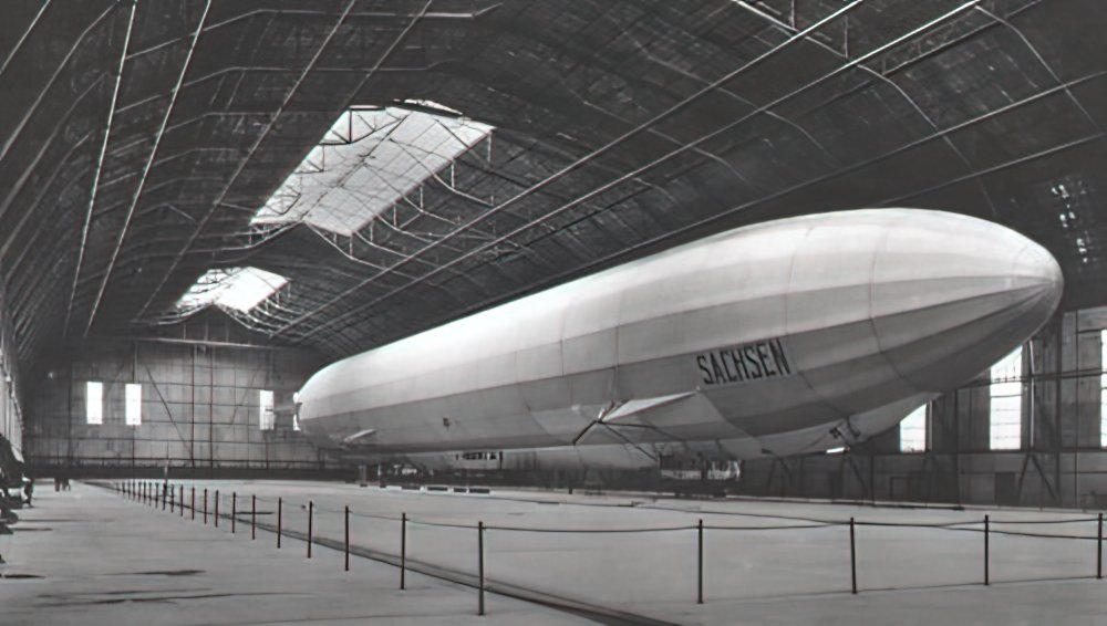 Zeppelin Airship 654 A4 Photo Print
