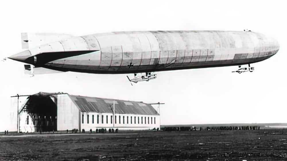 Zeppelin Airship 667 A4 Photo Print