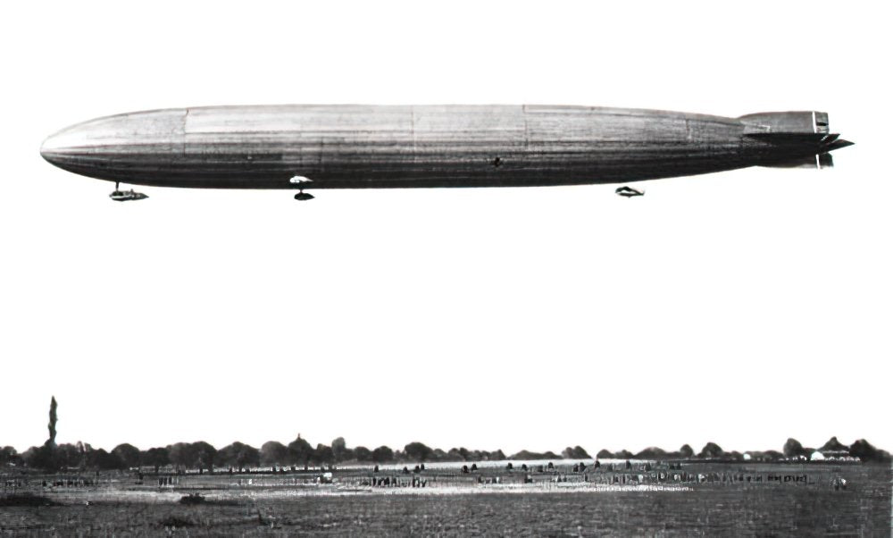 Zeppelin Airship 671 A4 Photo Print