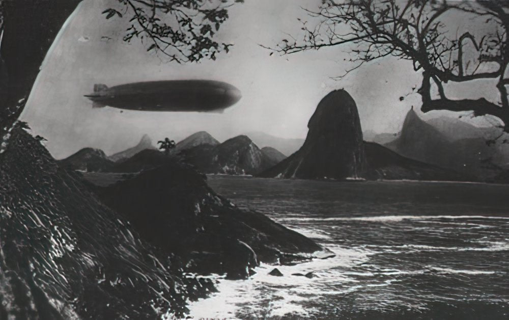 Zeppelin Airship 679 A4 Photo Print