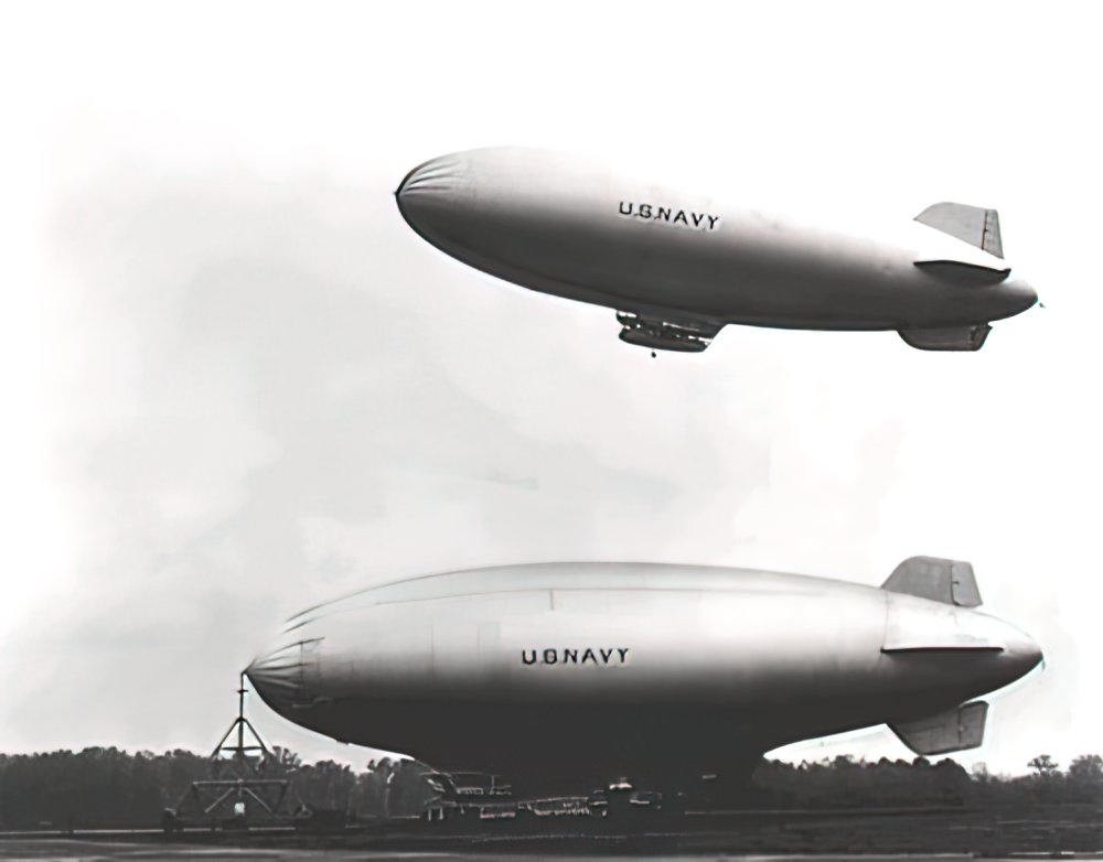 Zeppelin Airship 691 A4 Photo Print