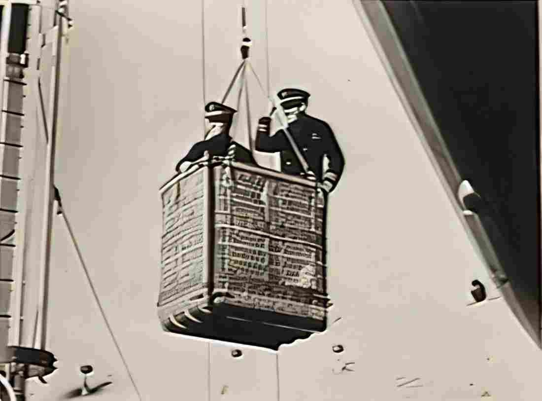 Zeppelin Airship 693 A4 Photo Print