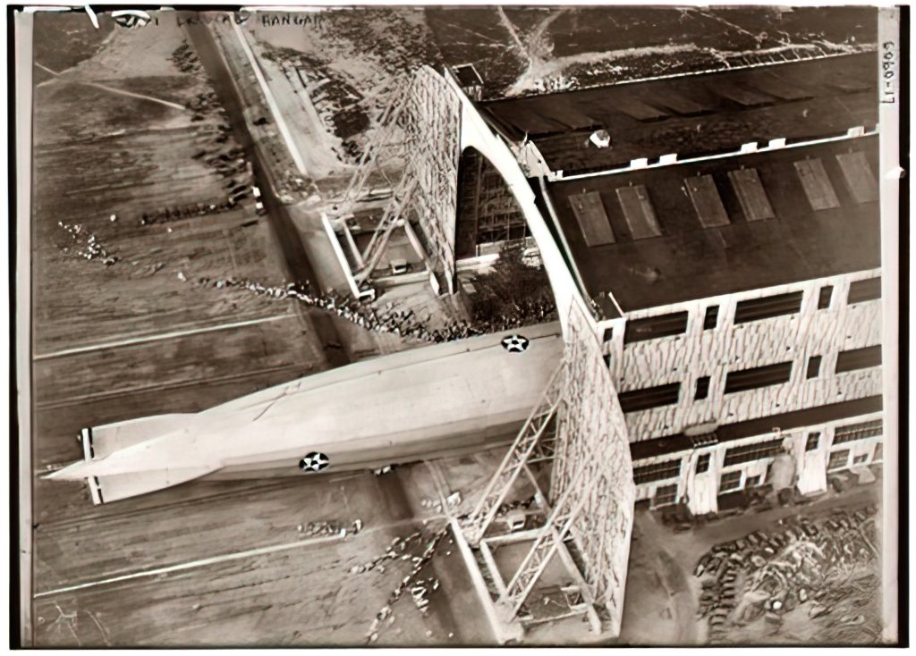 Zeppelin Airship 70 A4 Photo Print