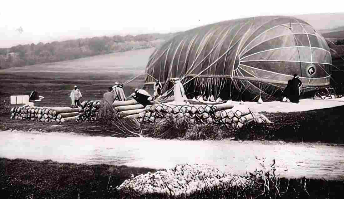 Zeppelin Airship 708 A4 Photo Print