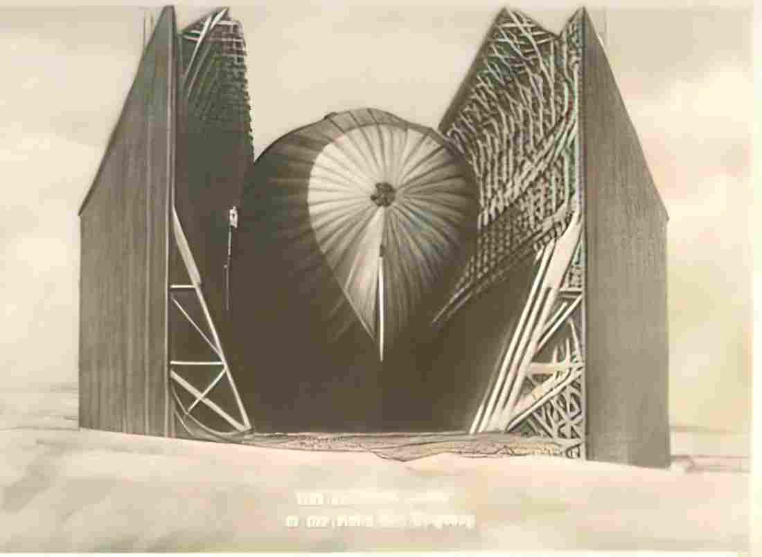 Zeppelin Airship 714 A4 Photo Print