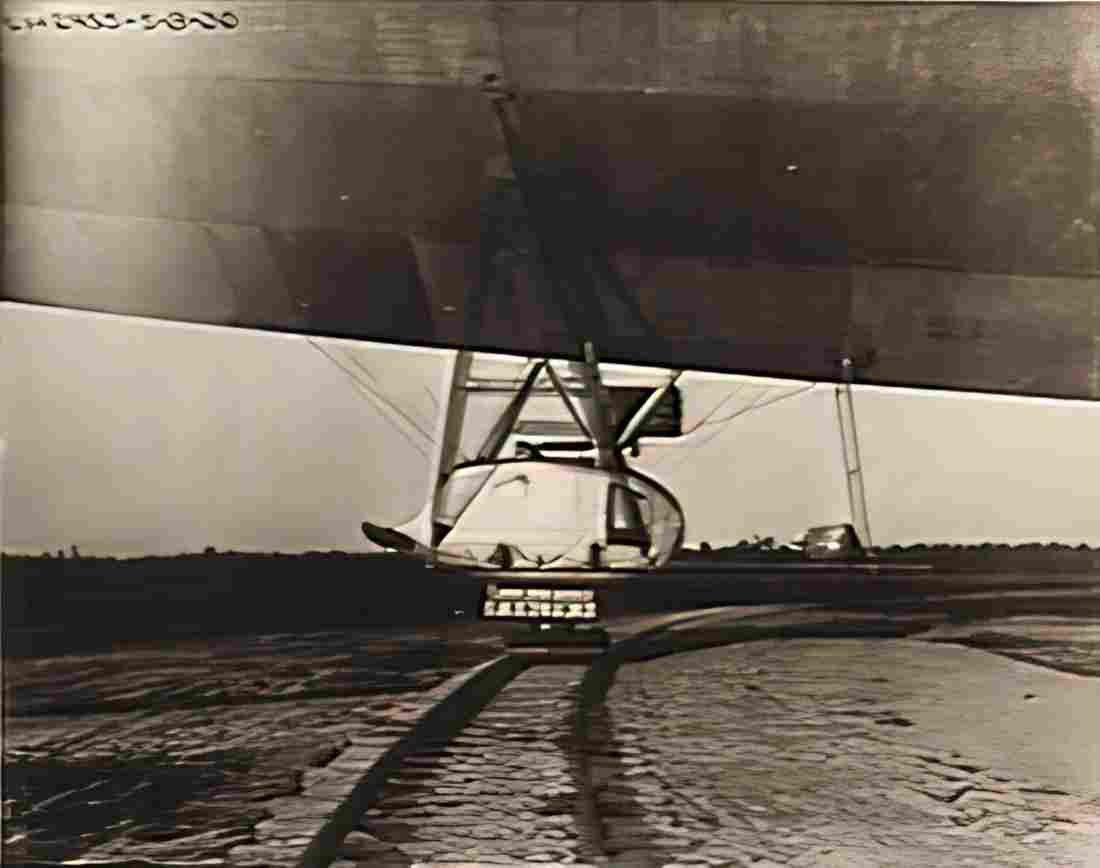 Zeppelin Airship 752 A4 Photo Print