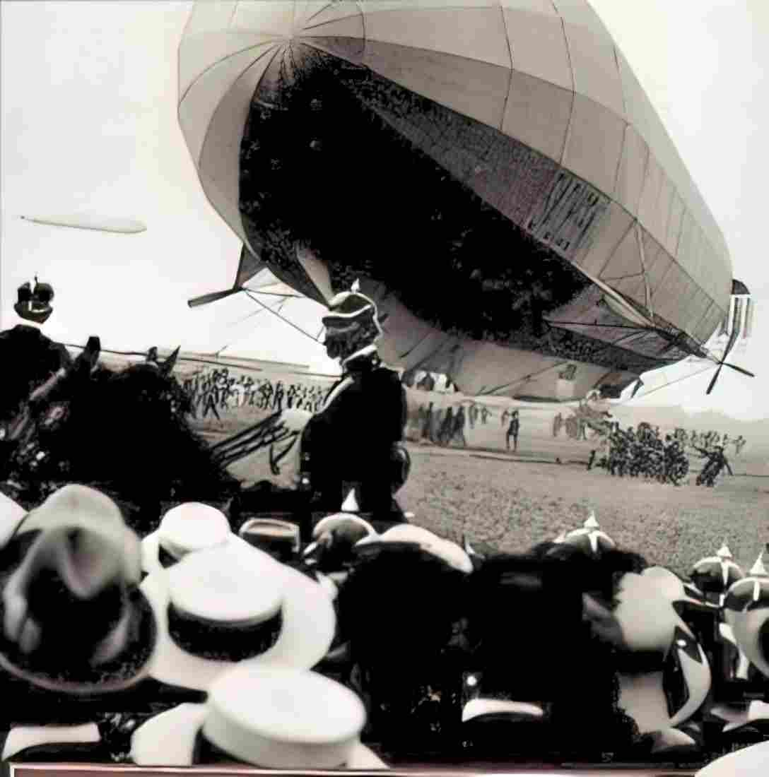 Zeppelin Airship 777 A4 Photo Print