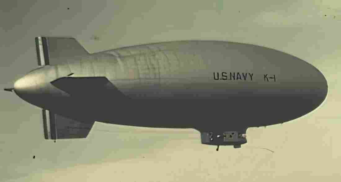 Zeppelin Airship 782 A4 Photo Print