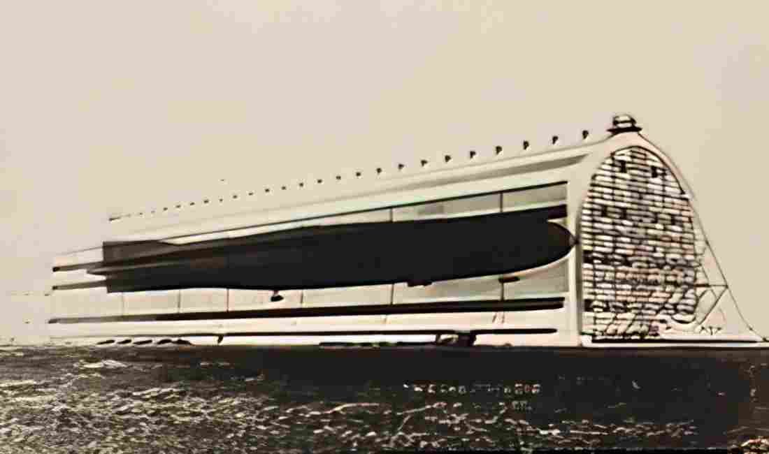 Zeppelin Airship 814 A4 Photo Print
