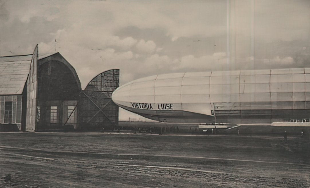 Zeppelin Airship 837 A4 Photo Print