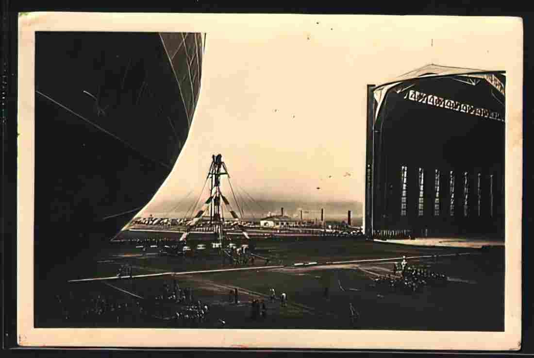 Zeppelin Airship 857 A4 Photo Print