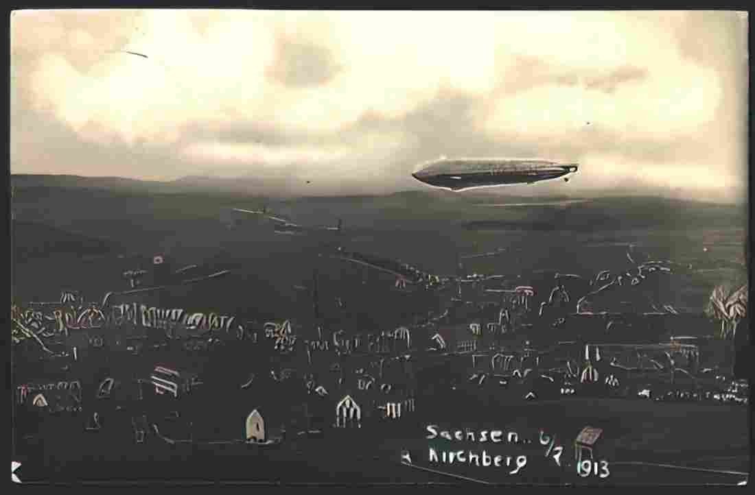 Zeppelin Airship 858 A4 Photo Print