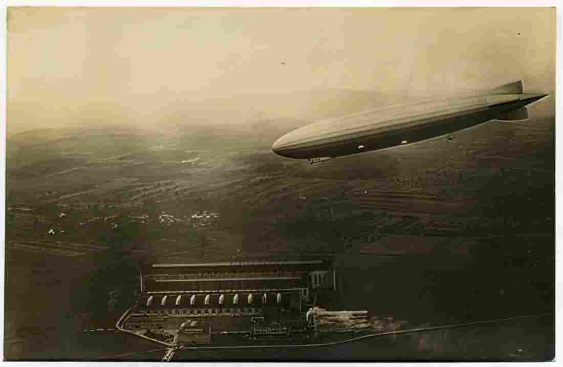 Zeppelin Airship 898 A4 Photo Print