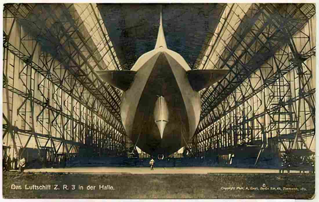Zeppelin Airship 905 A4 Photo Print