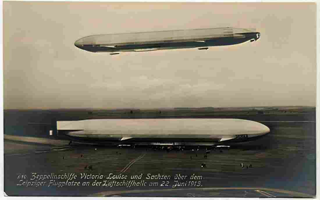 Zeppelin Airship 919 A4 Photo Print