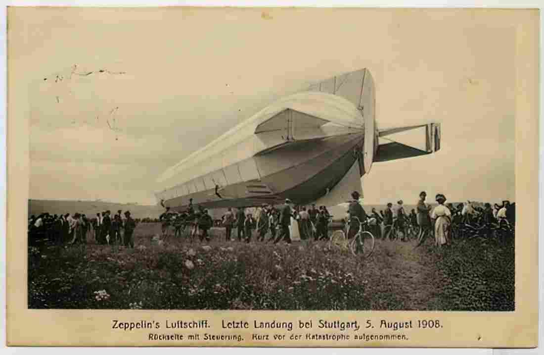 Zeppelin Airship 934 A4 Photo Print